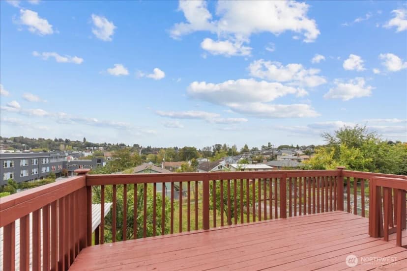 Property photo for 2202 20th Avenue S, Seattle photo 11