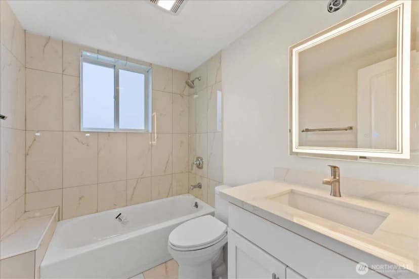 Property photo for 2202 20th Avenue S, Seattle photo 16