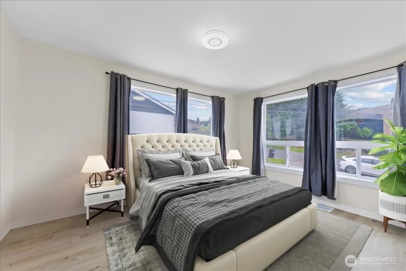 Property photo for 2202 20th Avenue S, Seattle photo 12