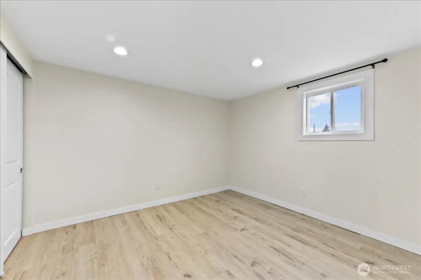 Property photo for 2202 20th Avenue S, Seattle photo 23