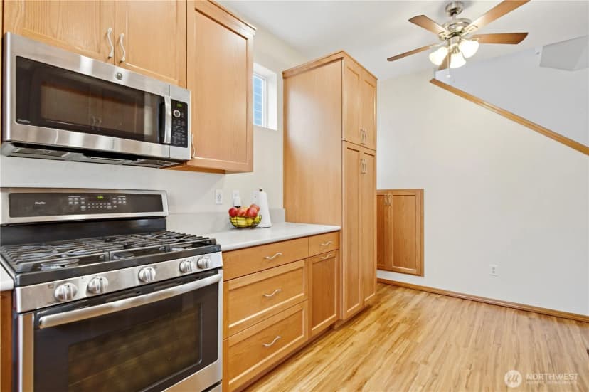 Property photo for 24713 233rd Place Se, Maple Valley photo 11