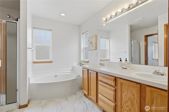Property photo for 24713 233rd Place Se, Maple Valley photo 5