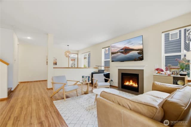 Property photo for 24713 233rd Place Se, Maple Valley photo 2