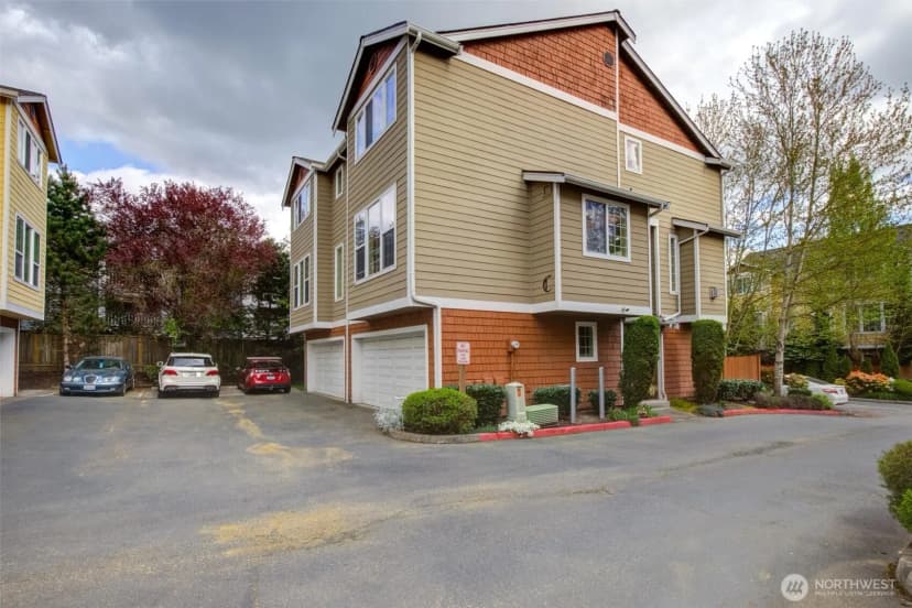 Property photo for 11023 Se 240 Street #c2, Kent photo 2