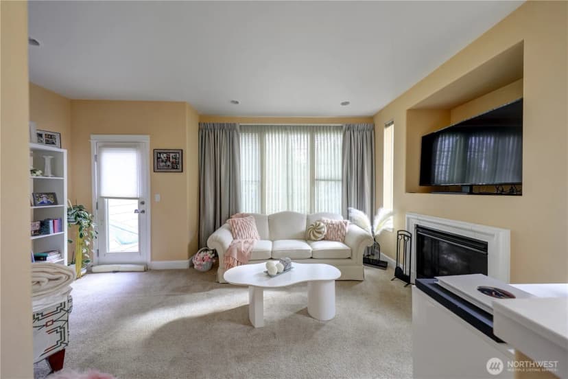 Property photo for 11023 Se 240 Street #c2, Kent photo 3