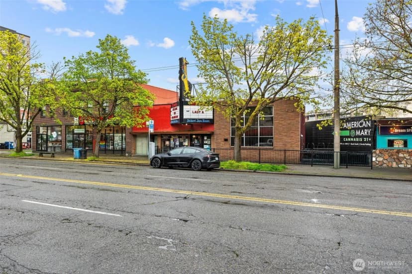 Property photo for 1707 Nw Market Street, Seattle photo 4