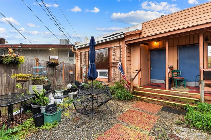 Property photo for 1707 Nw Market Street, Seattle photo 6