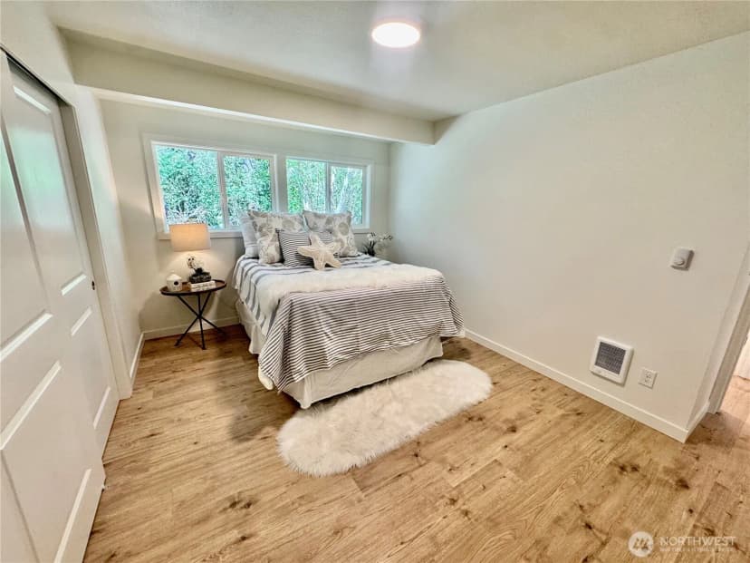 Property photo for 1405 184th Place, Long Beach photo 11