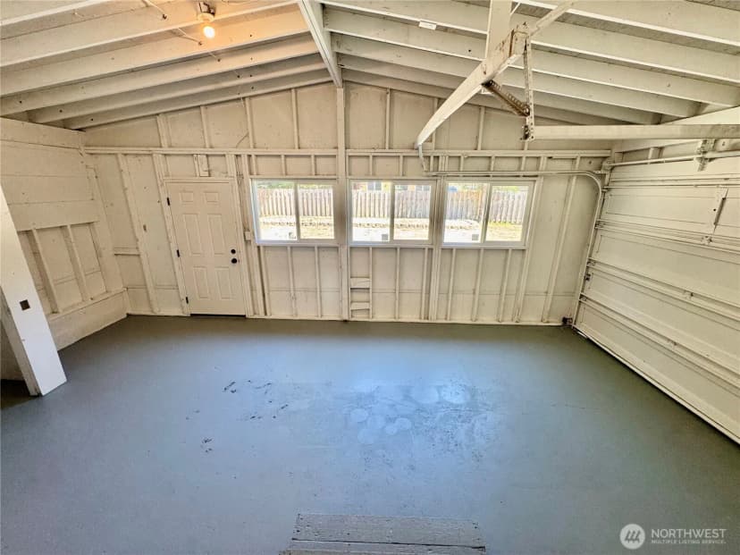 Property photo for 1405 184th Place, Long Beach photo 15