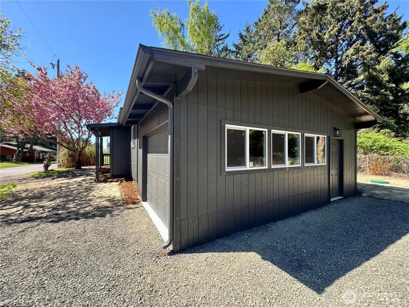 Property photo for 1405 184th Place, Long Beach photo 20