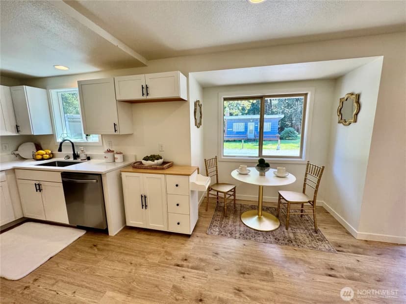 Property photo for 1405 184th Place, Long Beach photo 7