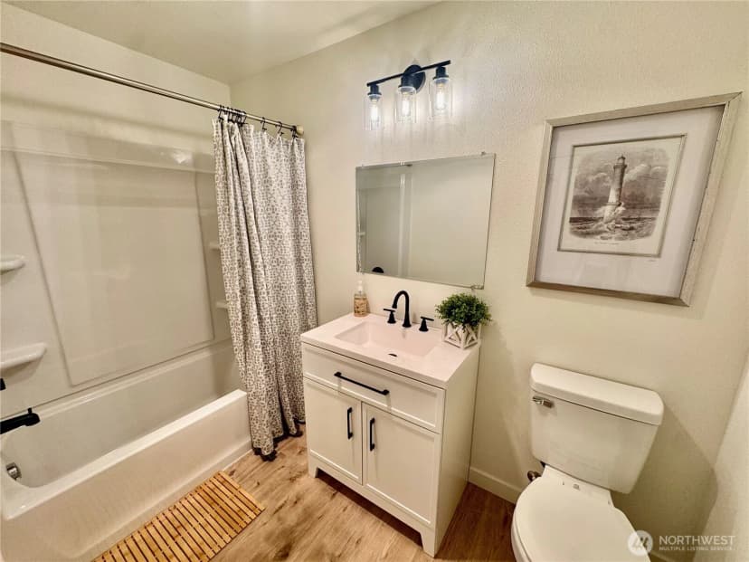 Property photo for 1405 184th Place, Long Beach photo 12