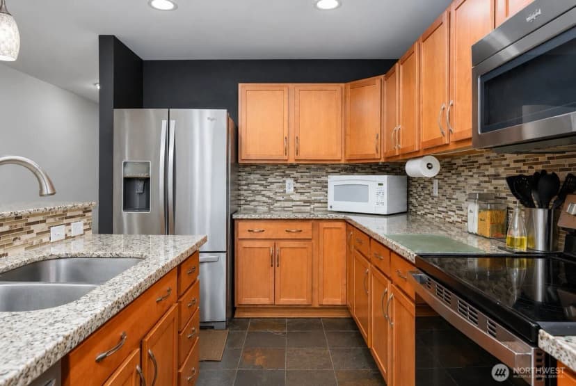 Property photo for 1926 Homan Avenue, Dupont photo 14