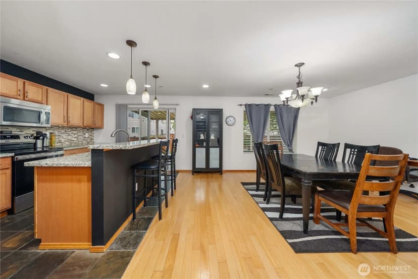 Property photo for 1926 Homan Avenue, Dupont photo 16