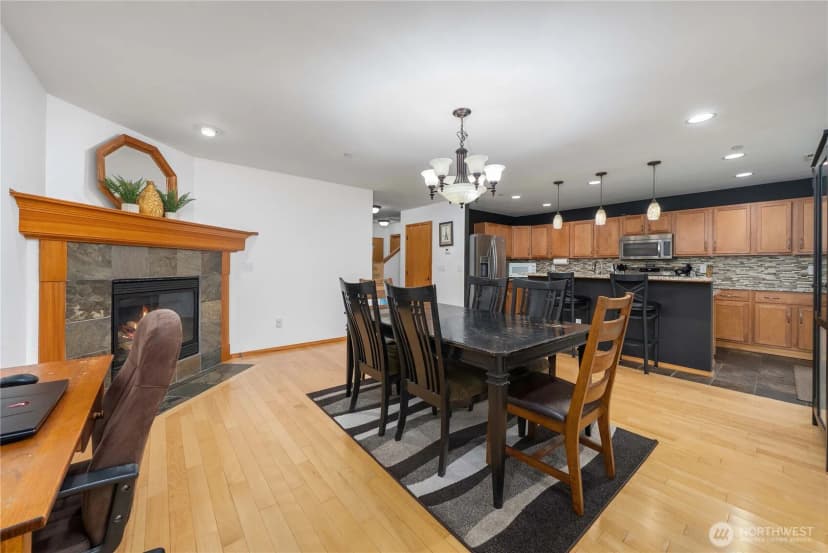 Property photo for 1926 Homan Avenue, Dupont photo 10