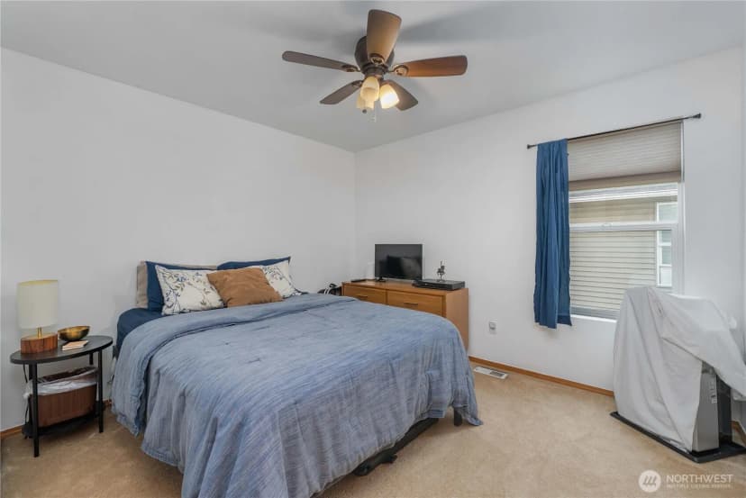 Property photo for 1926 Homan Avenue, Dupont photo 26