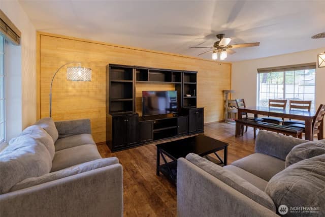 Property photo for 19617 21st Street Ct Sw, Lakebay photo 3