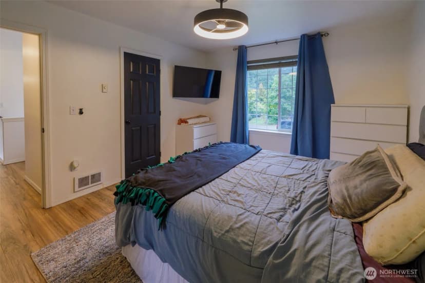 Property photo for 19617 21st Street Ct Sw, Lakebay photo 17