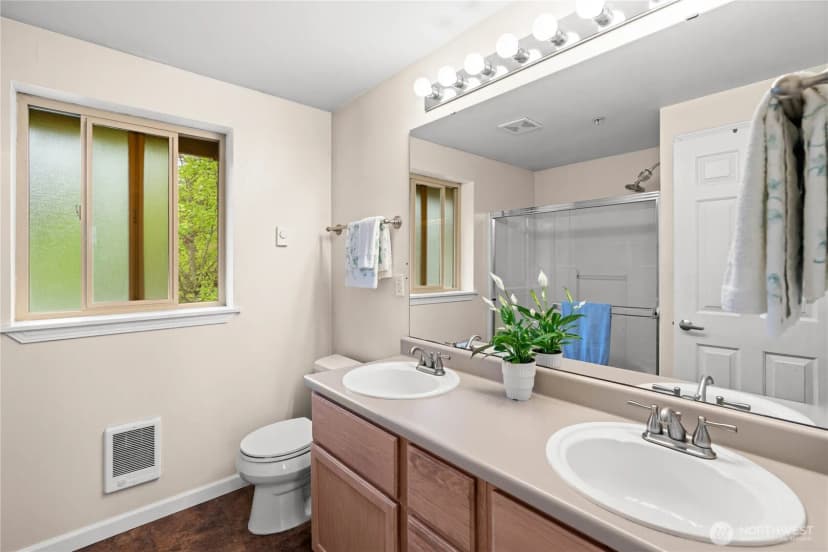 Property photo for 4701 Nw Walgren Drive #a201, Silverdale photo 31