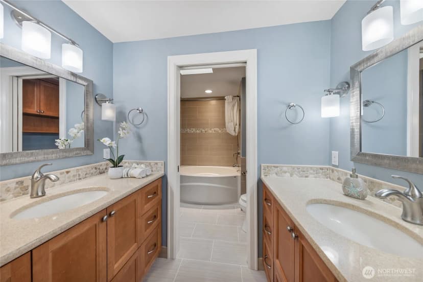 Property photo for 3630 204th Place Ne, Sammamish photo 28