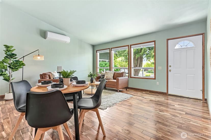 Property photo for 2716 Elm Street, Bellingham photo 9