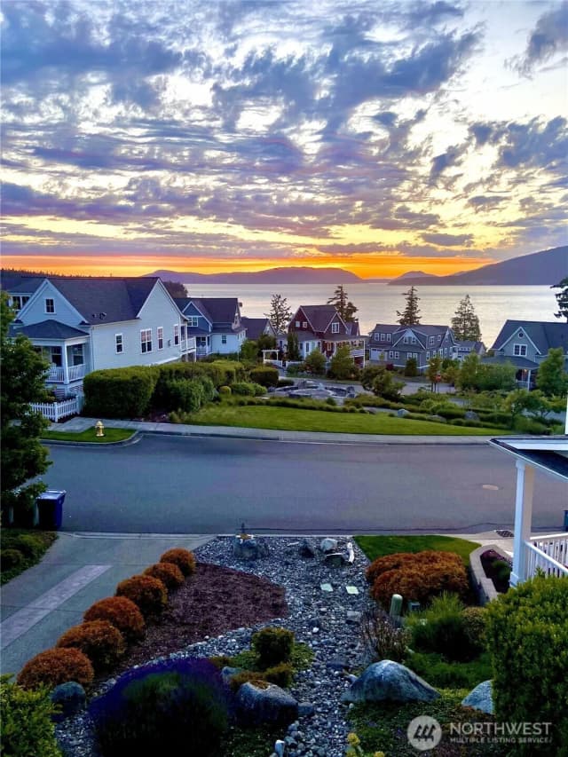 Property photo for 4417 Schooner Drive, Anacortes photo 2