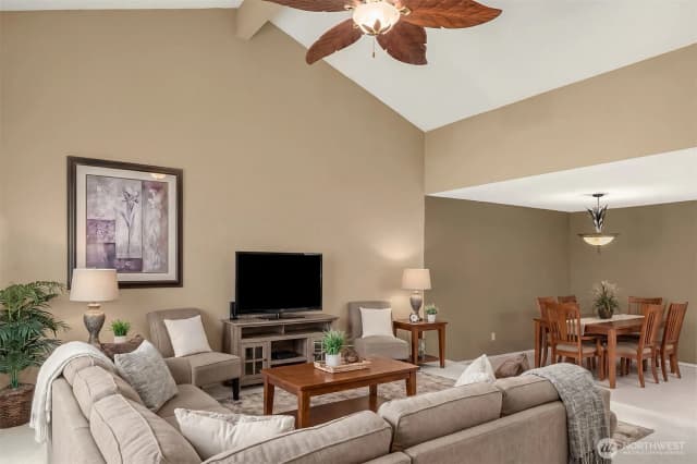 Property photo for 118 Sw 116th Street #d32, Seattle photo 2