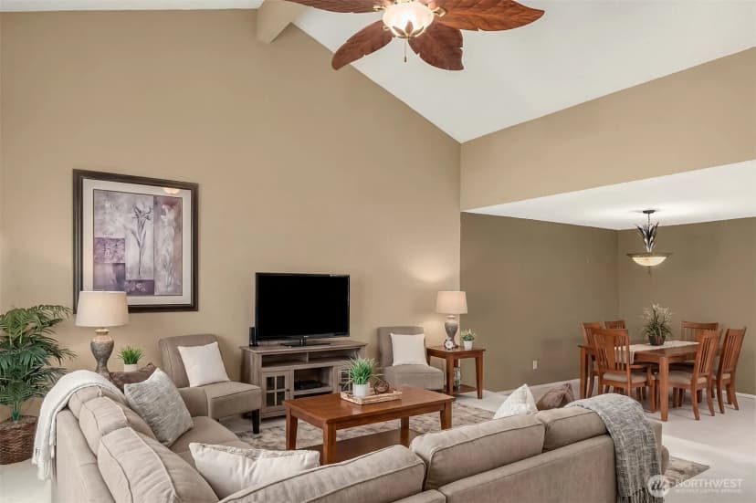 Property photo for 118 Sw 116th Street #d32, Seattle photo 2