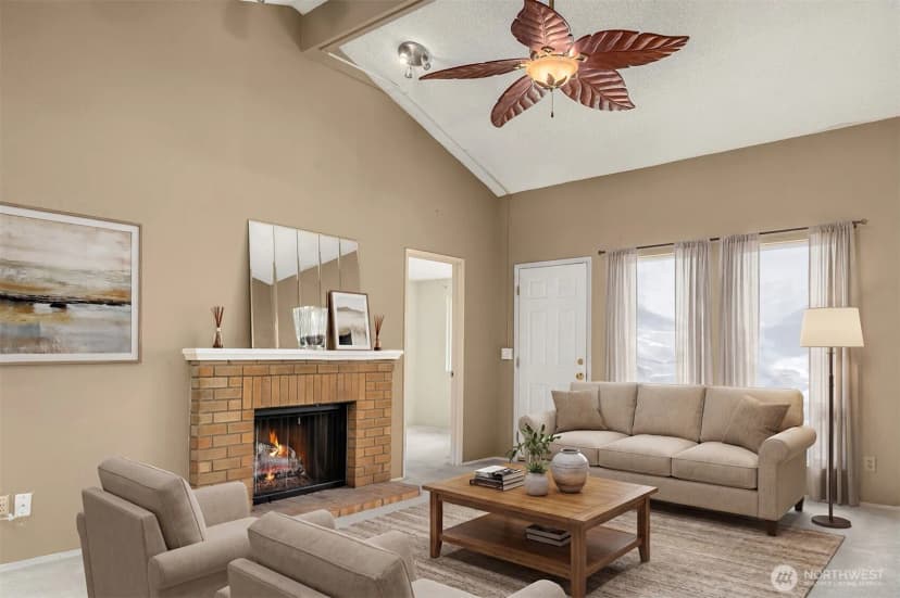 Property photo for 118 Sw 116th Street #d32, Seattle