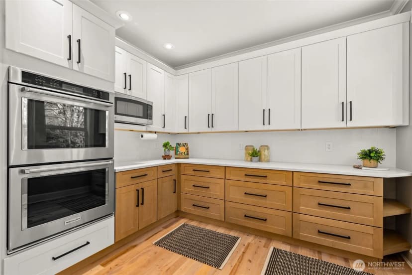 Property photo for 1300 N 27th Place, Renton photo 11