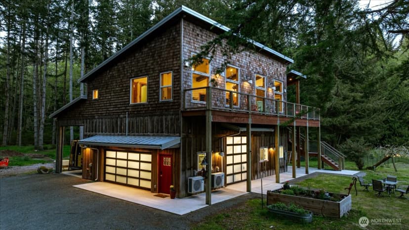 Property photo for 5287 Maxwelton Road, Langley photo 3