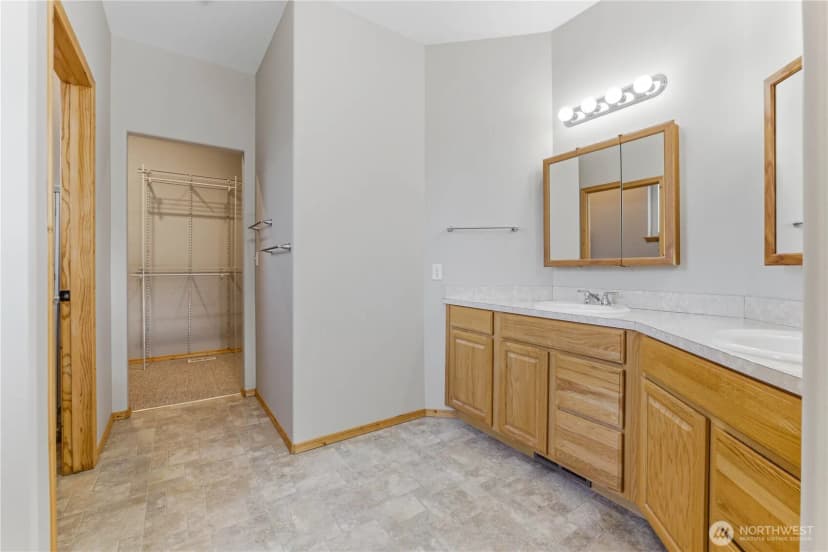 Property photo for 308 Kray Ike Court, Wenatchee photo 21