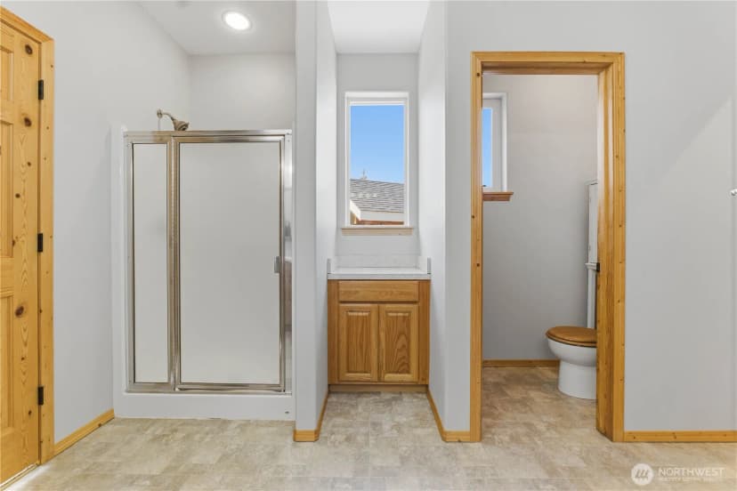 Property photo for 308 Kray Ike Court, Wenatchee photo 22
