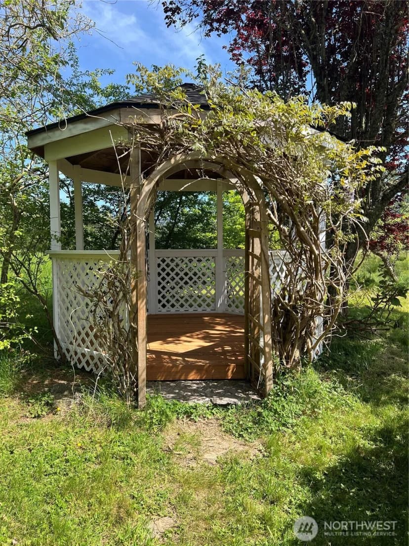 Property photo for 103 W Little Island Road, Cathlamet photo 39