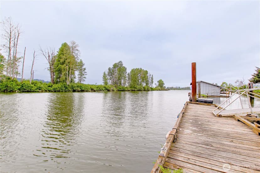 Property photo for 103 W Little Island Road, Cathlamet photo 30