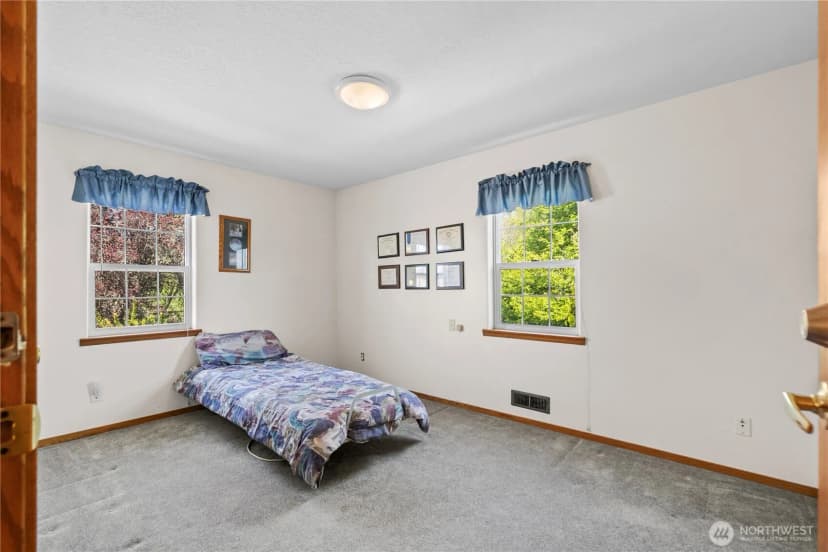 Property photo for 103 W Little Island Road, Cathlamet photo 14