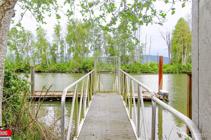 Property photo for 103 W Little Island Road, Cathlamet photo 32