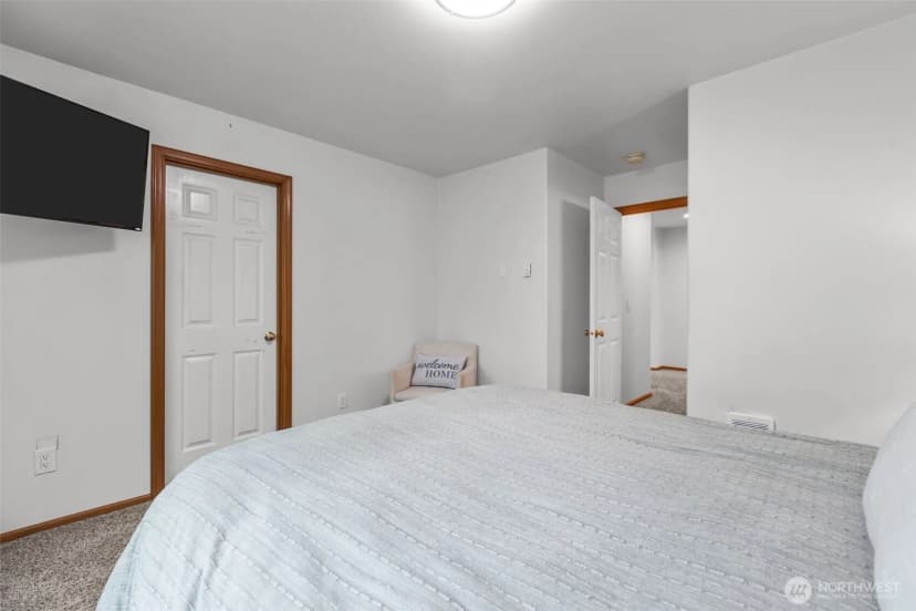 Property photo for 10617 Ne Kingston Meadows Circle, Kingston photo 20