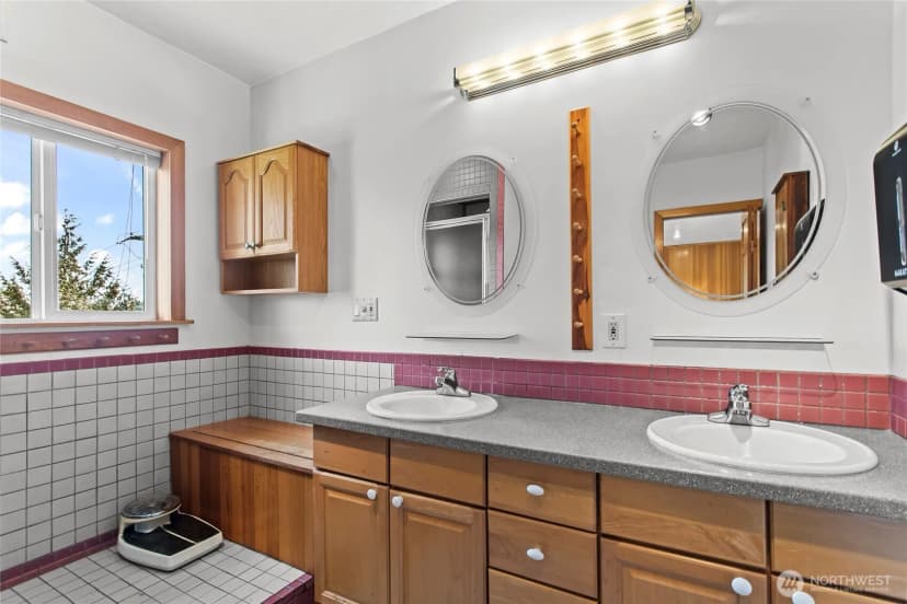 Property photo for 3701 N Whitman Street, Tacoma photo 24