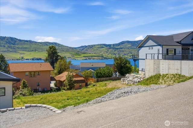 Property photo for 211 Riviera Drive, Chelan photo 4