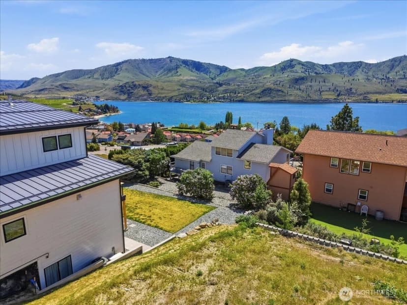 Property photo for 211 Riviera Drive, Chelan photo 9