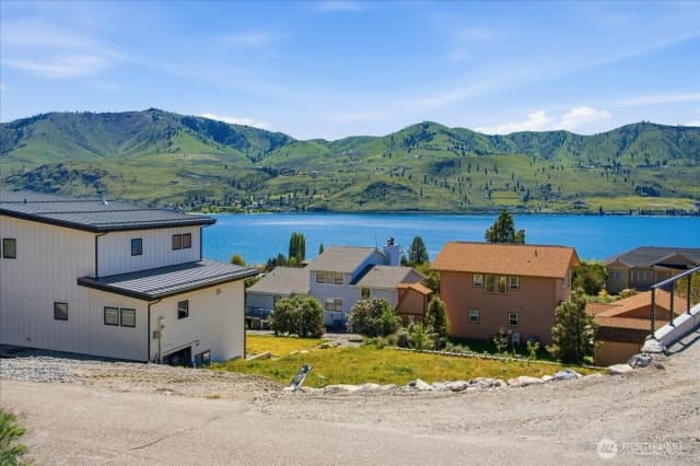 Property photo for 211 Riviera Drive, Chelan photo 3