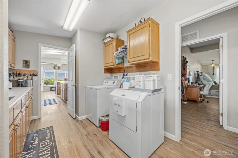 Property photo for 66 Lakeview Way, Brewster photo 13