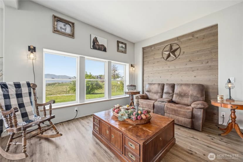Property photo for 66 Lakeview Way, Brewster photo 6