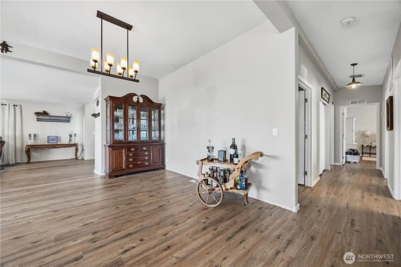 Property photo for 66 Lakeview Way, Brewster photo 29