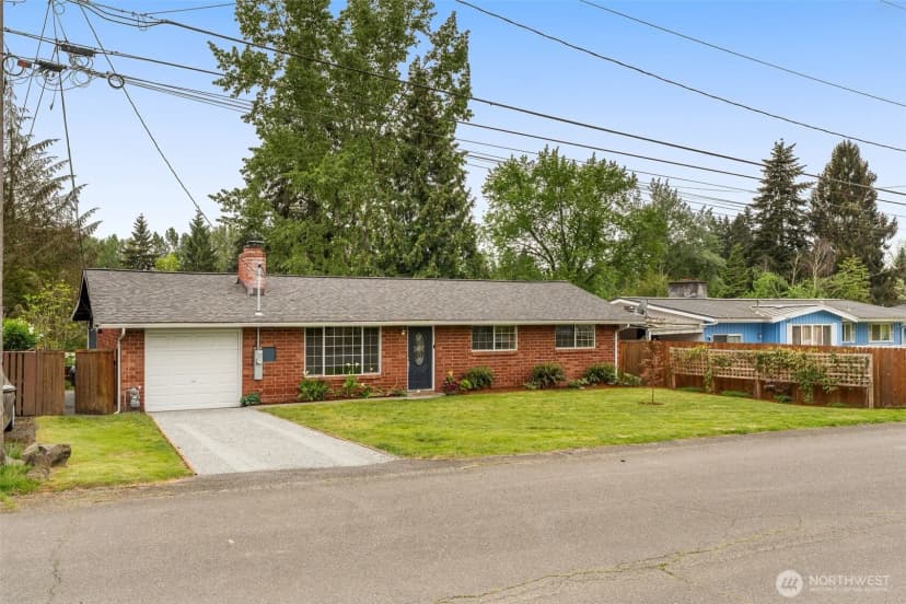 Property photo for 625 Sw 127th Street, Seattle photo 3