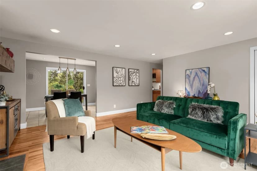 Property photo for 625 Sw 127th Street, Seattle photo 5