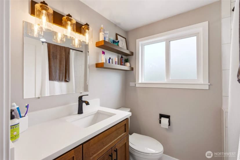 Property photo for 4302 Peninsula Road, Stanwood photo 19