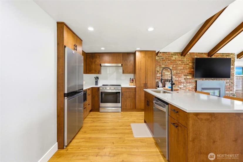 Property photo for 4302 Peninsula Road, Stanwood photo 14