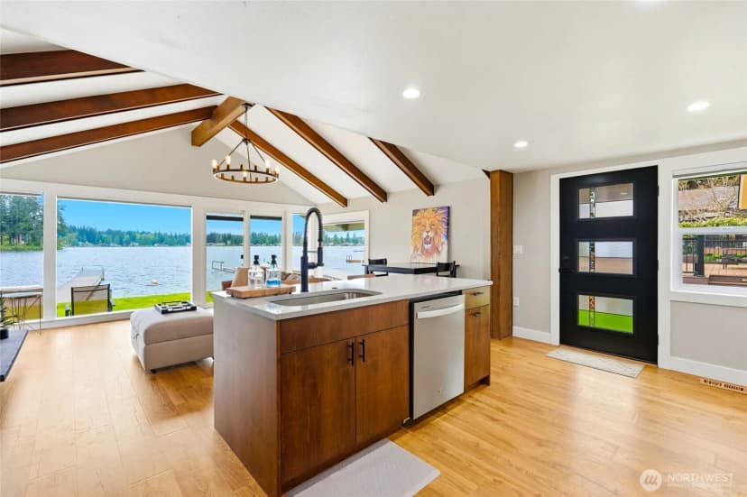 Property photo for 4302 Peninsula Road, Stanwood photo 12
